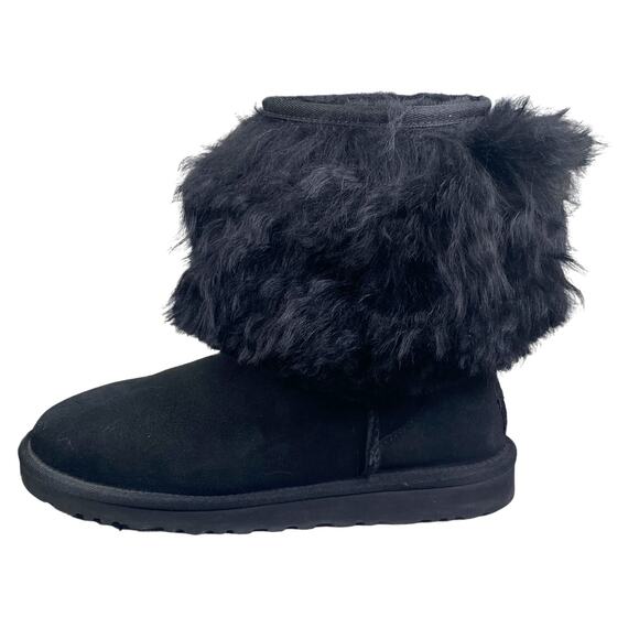 UGG Women’s Lida Mongolian Black Shearling Cuffed Fur Classic Boots Size US 6 - Picture 3 of 10